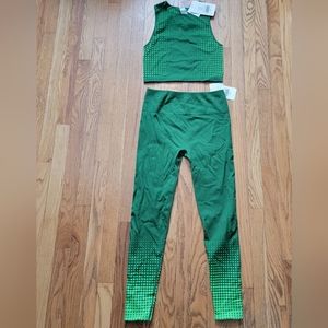 Fabletics Ilana Seamless Set - Crop top & Leggings - NWT